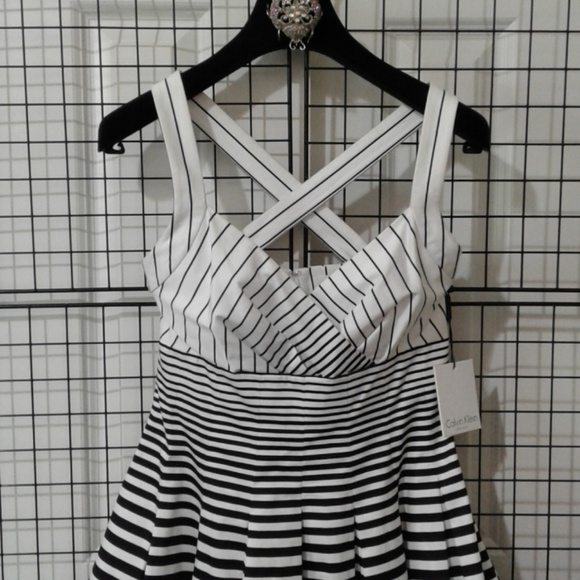 #SOLD#HP "Night Out"# Cocktail dress. NWT - Picture 5 of 6